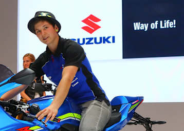 Probesitzen auf der neuen Suzuki