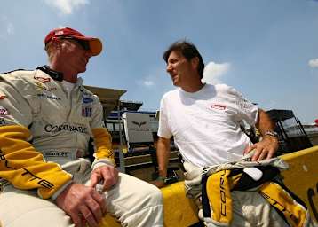 US-Motorsport-Asse unter sich: Johnny O’Connell (li.) mit Ron Fellows in Le Mans 2007