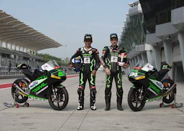 Zulfahmi Khairuddin und Jakub Kornfeil treffen in Jerez erstmals auf die Moto3-Konkurrenz