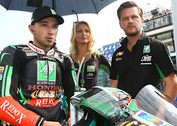 Jakub Kornfeil mit Teammanager Johan Stigefelt