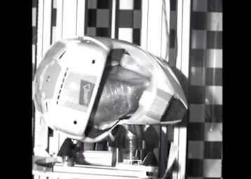 Leatt führt dynamische Stabilitätstest mit den Helmen durch