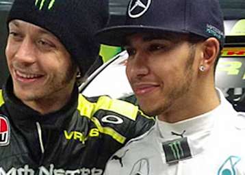Treffen der Motorsport-Stars: Valentino Rossi und Lewis Hamilton