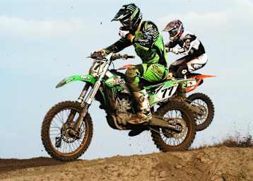 Unter Arminas Jasikonis sieht jedes MX-Motorrad zierlich ist 