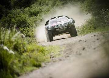 Perfekter Einsatnd für Sébastien Loeb mit dem Tagessieg