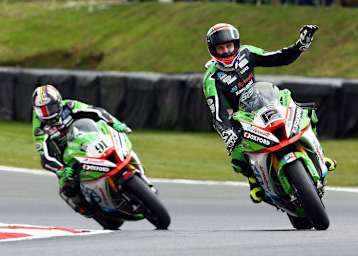 Luke Mossey und Leon Haslam sorgten für einen JG Speedfit Kawasaki-Doppelsieg