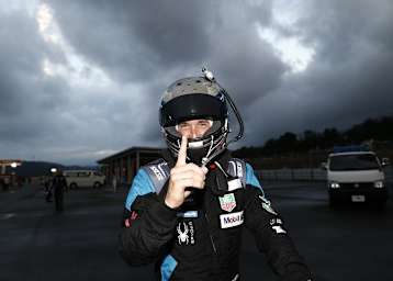 Da ist die Freude gross: Patrick Dempsey nach seinem Klassensieg in der FIA WEC in Fuji