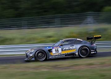 Der Mercedes-AMG GT3 beim ersten Einsatz auf der Nordschleife