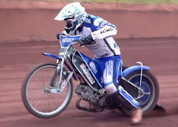Michell Hofmann beim Training in Neuenknick