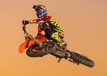 Marvin Musquin gewann das Red Bull Straight Rhythm 2017