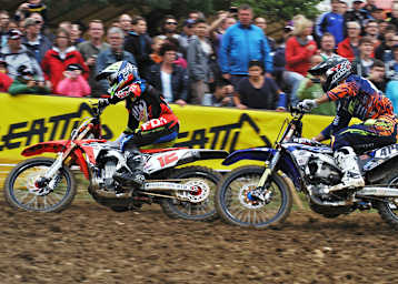 Max Nagl (12) im Kampf mit David Philippaerts
