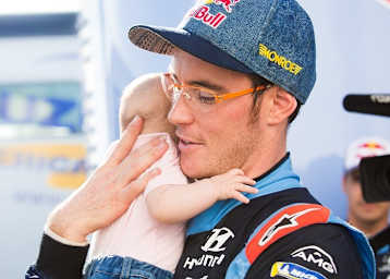   Jungvater Thierry Neuville mit Tochter Camillie