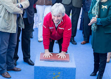 Angel Nieto hinterließ seine Händeabdruck und seine Unterschrift auf einem Sherry-Fass