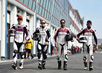Nina Prinz und das Team der QMMF in Magny-Cours