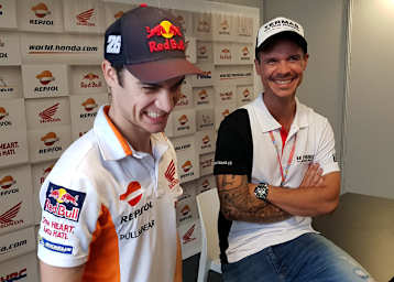 Daniel Pedrosa und Sebastian Porto (re.) beim Argentinien-GP 2018