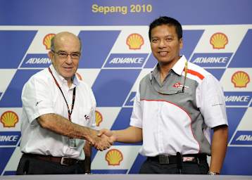 Dorna-Chef Ezpeleta mit Razlan Razali