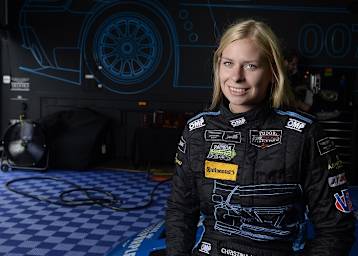 Für viele ein Hingucker: Die Sportwagen-Pilotin Christina Nielsen