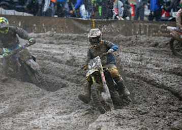 Chad Reed (#22) schlug sich im Schlamm von Crawfordsville beachtlich 