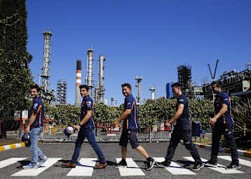 Im Stil der Beatles: Dani Pedrosa, Marc Márquez, Takahisa Fujinami, Jaime Busto und Tomi Bou