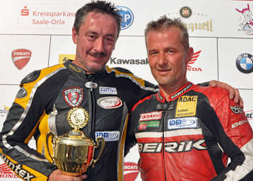 Sattler/Neubert nach dem Sieg in Schleiz