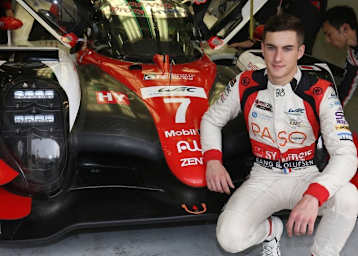 Thomas Laurent beim Test mit dem Toyota TS050 Hybrid in Bahrain