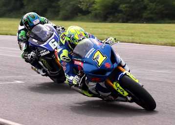 Toni Elias gewann knapp vor Cameron Beaubier