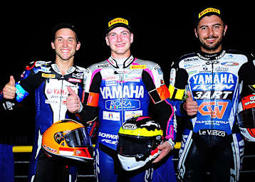 Die neuen FIM Endurance World Cup-Sieger Louis Bulle, Lukas Trautmann, Alex Plancassagne (vlnr.)
