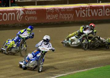 Kollision zwischen Martin Smolinski und Darcy Ward