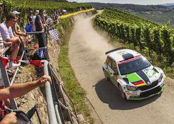 Fabian Kreim zeigt bei der WRC2-Premiere im Skoda Fabia R5 weiter eine gute Leistung