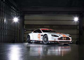 Der Young Driver AMR-Aston Martin Vantage