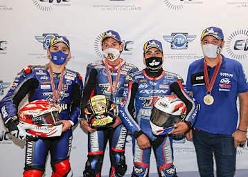 Moto AIN: Robin Mulhauser, Roberto Rolfo, Hugo Clère, Teammanager Pierre Chapuis