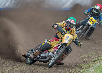 Marcel Dachs ist mit der Startnummer 33 unterwegs