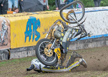 Ein böser Moment für James Shanes im August 2019 in Eenrum