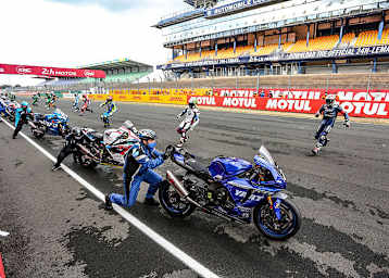 Am 17. April werden in Le Mans 52 Fahrer zu ihren Motorrädern sprinten