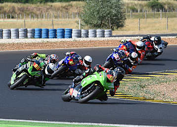 ERC-Superstock 600: Rafael Neuner (9) vor Kevin Ranner (69), Raimund Söllinger (verdeckt) und Lenny Ulbel (42)