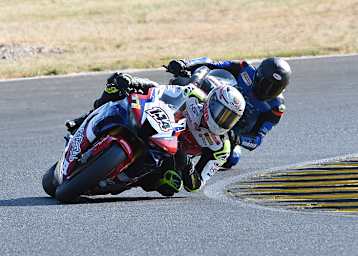 Fahrersprecher Gerold Gesslbauer vor Hannes Schafzahl