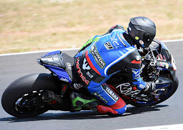 Hannes Schafzahl auf seiner Yamaha R1