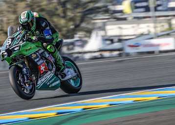 Jan Bühl auf der Kawasaki vom Team Bolliger