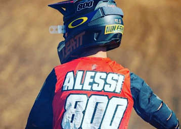 Mike Alessi überstand einen Horrorcrash in Glen Helen