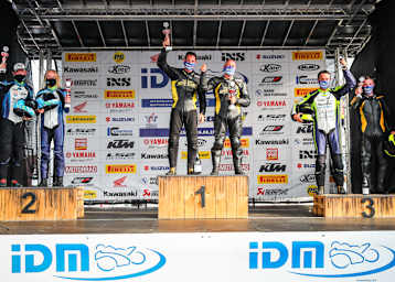 Schlosser/Fries siegten bei den 600ern vor Streuer/de Haas (l.) und Sattler/Schmidt