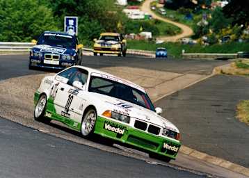Der legendäre Eifelblitz: Ein BMW M3 auf der Nordschleife