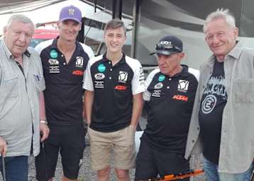 Legendentreffen in Dalečín: Antonin Baborovsky, Stefan Everts, Liam Everts, Harry Everts und Jaroslav Falta