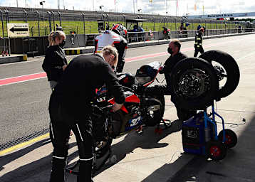 IDM Oschersleben: Maskenpflicht in der Boxengasse