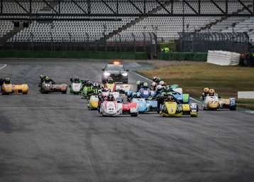 Die IDM Seitenwagen fahren in Oschersleben ihre letzten beiden Läufe
