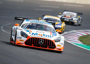 Ein Mercedes-AMG GT3 vom Team Zakspeed aus dem ADAC GT Masters. In der ADAC GT4 Germany kommt jedoch die GT4-Version des Fahrzeuges zum Einsatz