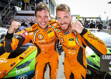 Mirko Bortolotti (re.) fuhr 2019 noch für GRT im ADAC GT Masters