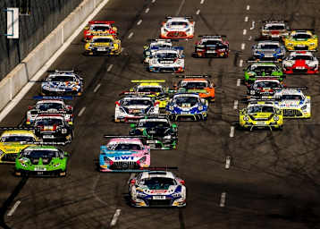 Beeindruckend: Das Feld im ADAC GT Masters auf dem Lausitzring