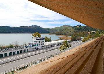 Der Blick von der Tribüne