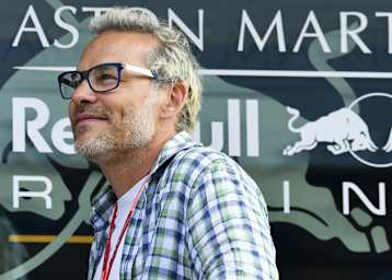 Jacques Villeneuve braucht kein Lenkrad, um schnell zu sein