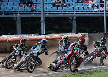 Rasmus Jensen (vorne) wurde Überraschungssieger