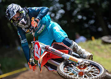 Max Nagl führt die tschechischen Meisterschaften weiterhin an